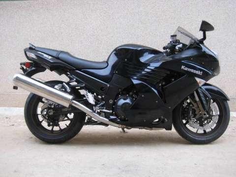 转让川崎zx9r摩托车