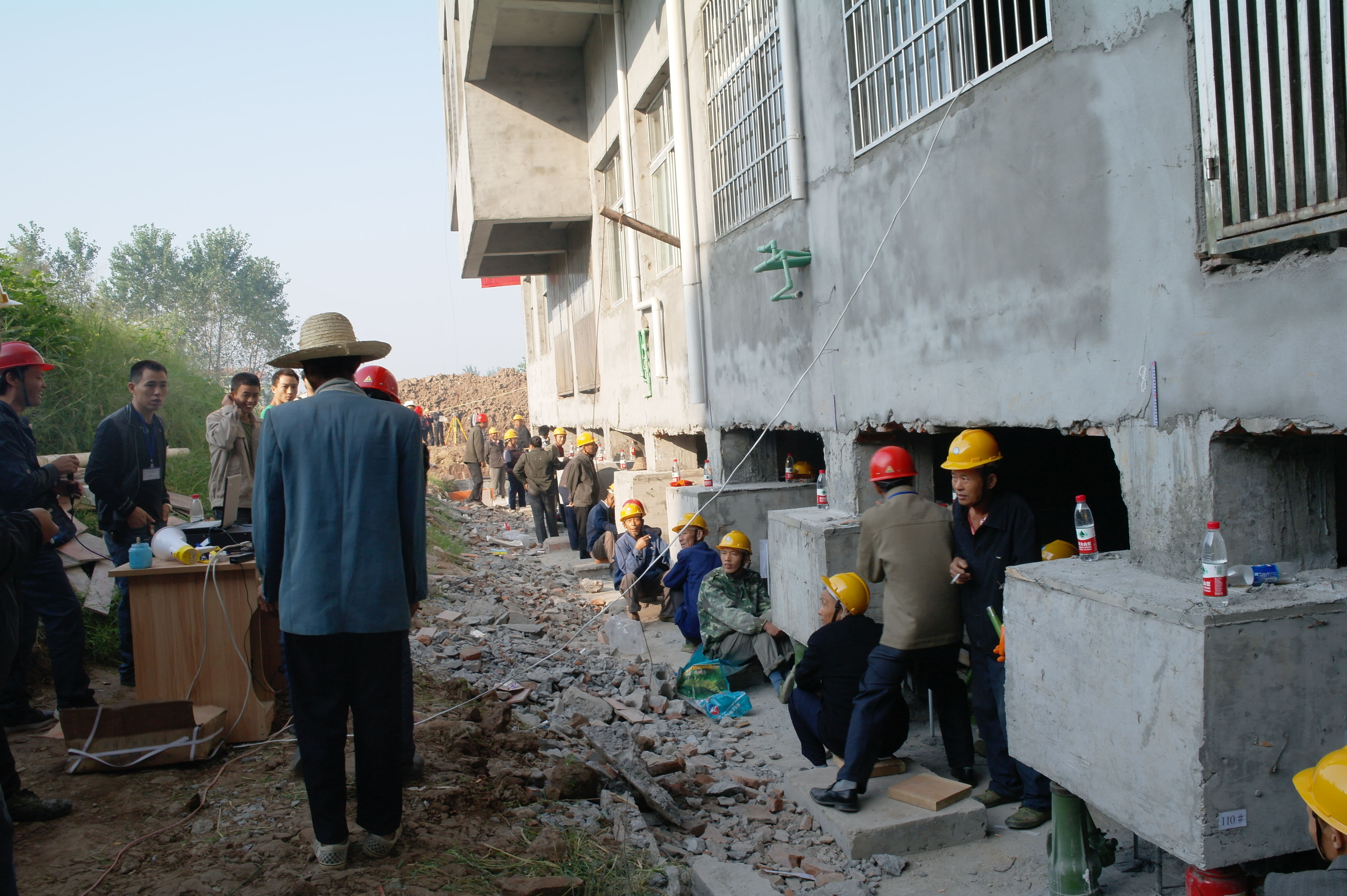 建築物糾偏地基加固房屋糾偏頂升廠房糾偏頂昇平移